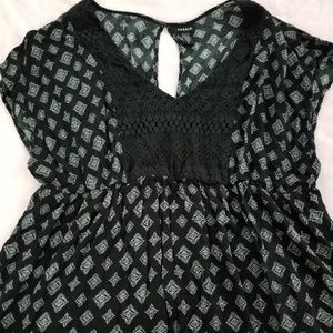 Plus size 2 Black peasant top
